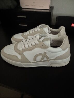 White and Beige Casual Sneakers - Minimal Low-Top